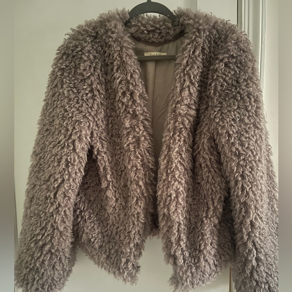 Faux fur- Illa illa- ladies open front jacket size large